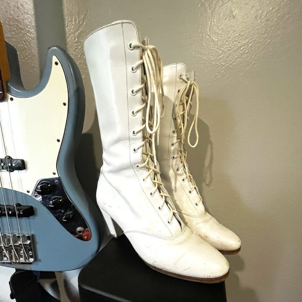 Miguelitos Vintage White Leather Heeled Boots Lace Front with Nails